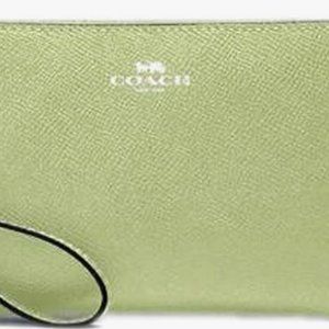 NWT COACH Women's Corner Zip Wristlet (Crossgrain Leather - Pale Lime)